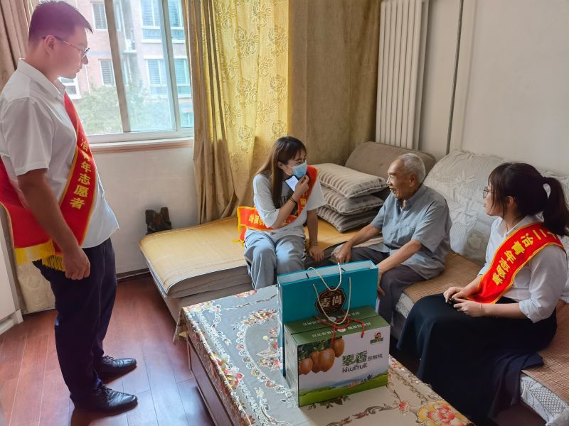 華中公司工會(huì)慰問(wèn)困難群眾